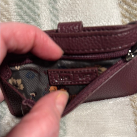 Lug Purple Wallet Compact Pebbled Design - Picture 4 of 5